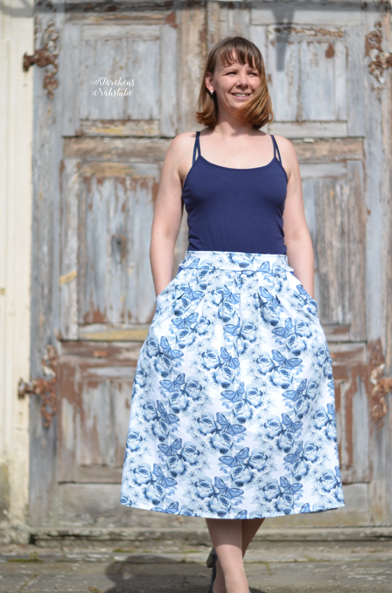 Eigenproduktion - Jersey Stoff - Baumwolljersey - Blue Butterflies Eigenproduktion - Jersey Stoff - Baumwolljersey - Blue Butterflies