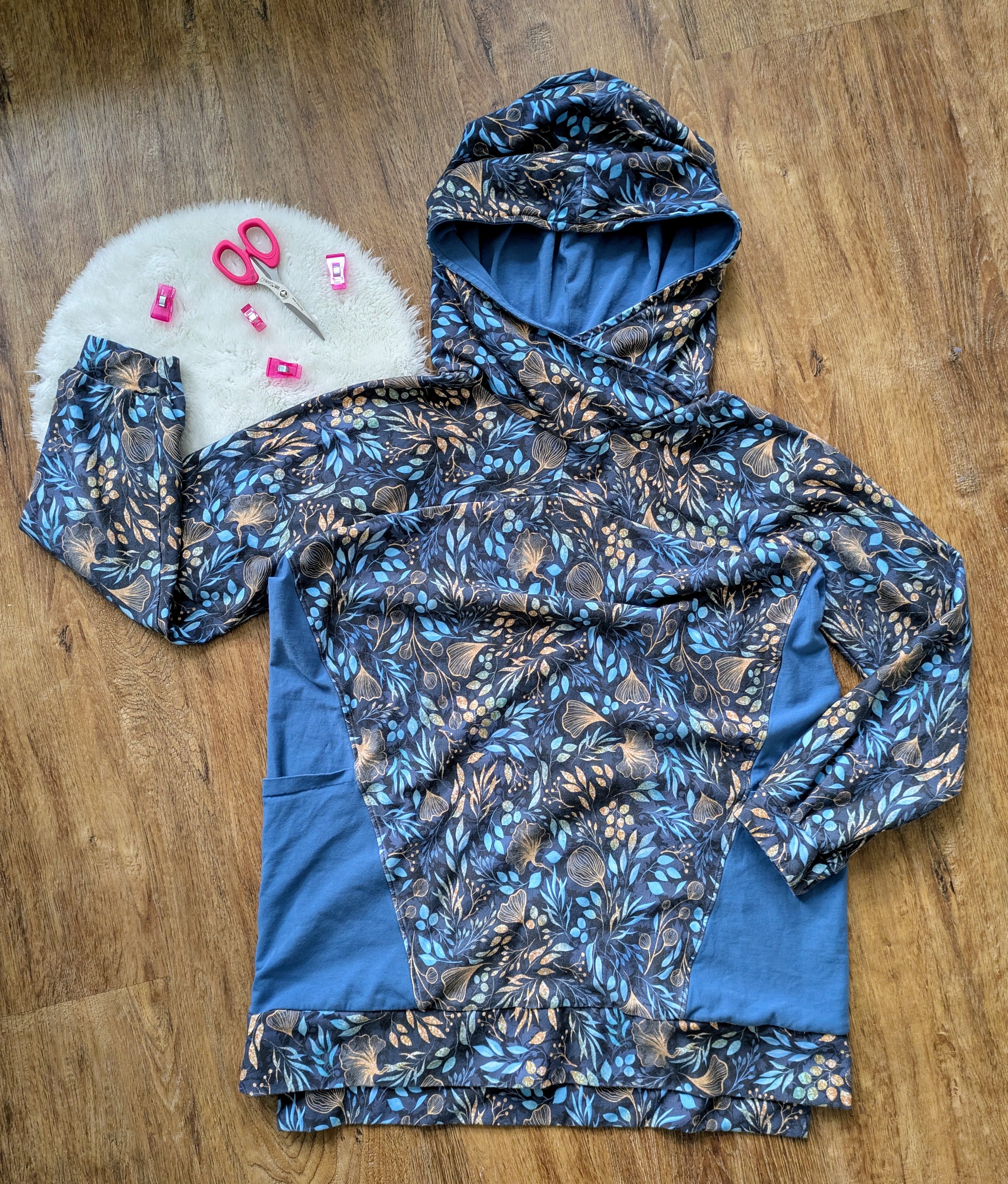 VORORDER - Eigendesign - Blue Ginkgo