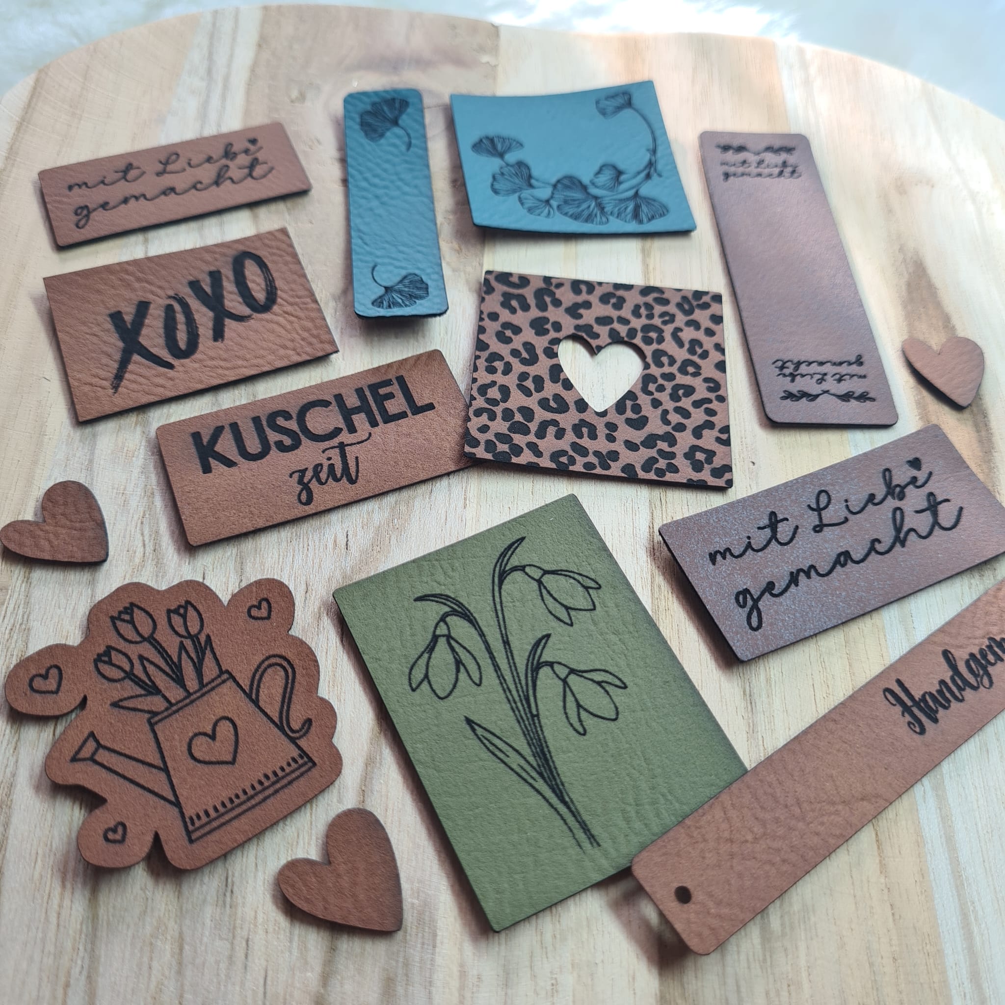 Wunsch Label personalisiert - Individuelle Kunstleder-Nählabels – personalisiert & vegan