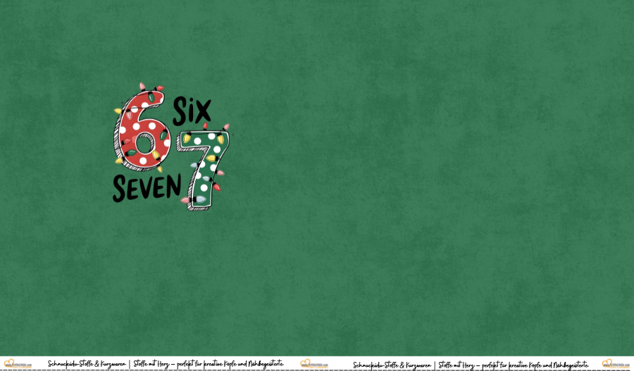 Schnuckidu Eigendesign French Terry Panel SIX SEVEN mit bunten Zahlen 6 und 7 mit Lichterkette auf grünem Hintergrund.