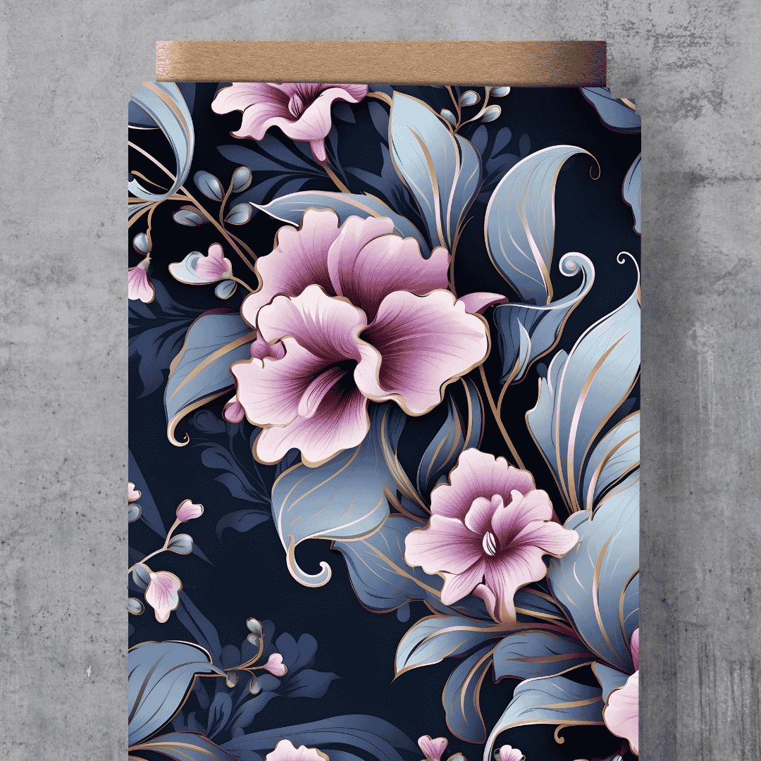 Elegantes Schnuckidu-Eigendesign „Orchids“ – zauberhafte Orchideenblüten in Altrosa und Violett mit edlen, bläulich-grauen Blättern auf dunklem Grund.