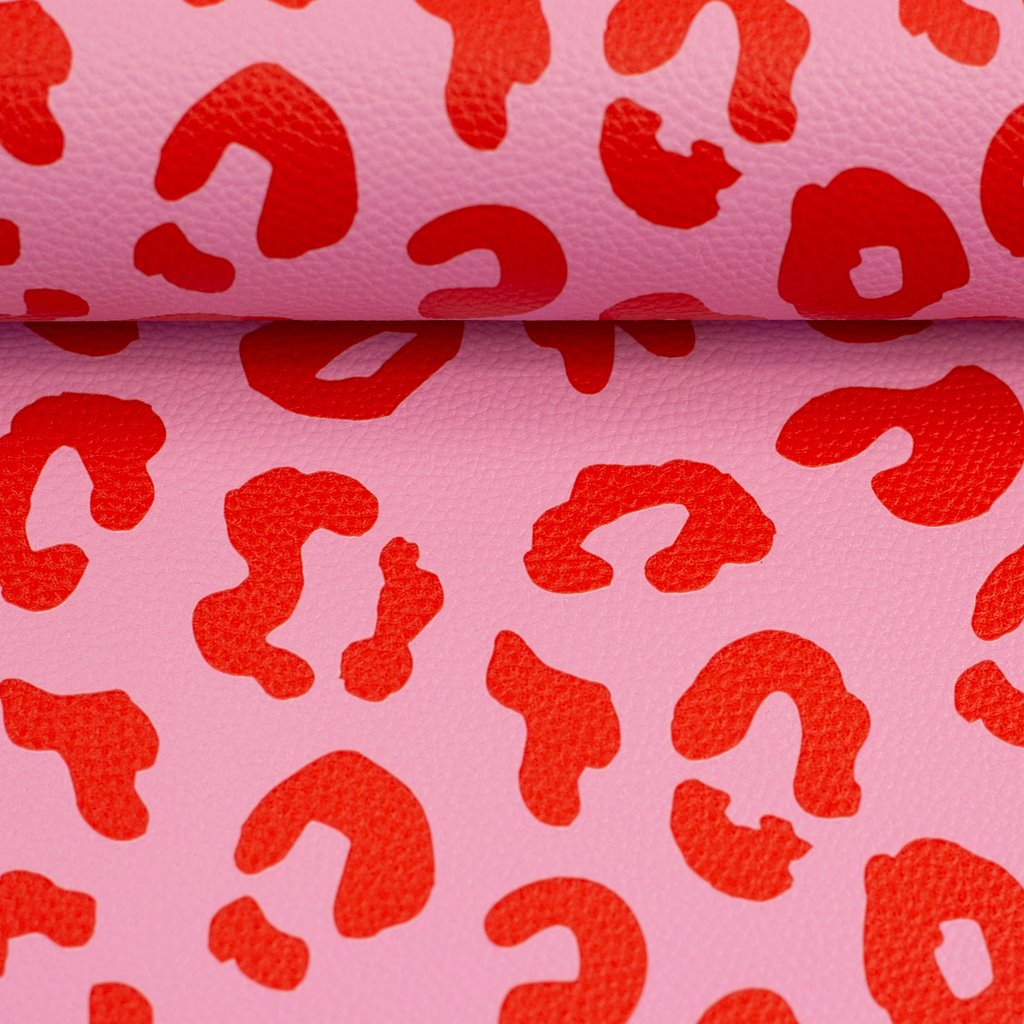 Kunstleder Happy Leo by Cherry Picking in Rosa-Rot – modernes Lederimitat mit Leoparden-Print