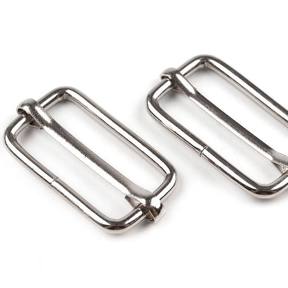 Stabiler Gurtschieber / Leiterschnalle aus Metall in Silber für Gurtband – Hochwertiger Regulator zum stufenlosen Verstellen der Riemenlänge an Taschen und Rucksäcken.