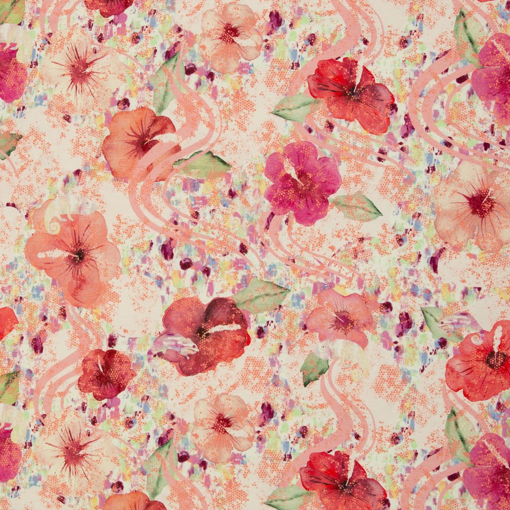 Elastischer Swafing Motivjersey Mystical Flowers von Anette Kithier mit malerischen Hibiskusblüten in Pfirsich, Koralle und Terracotta auf hellem Grund