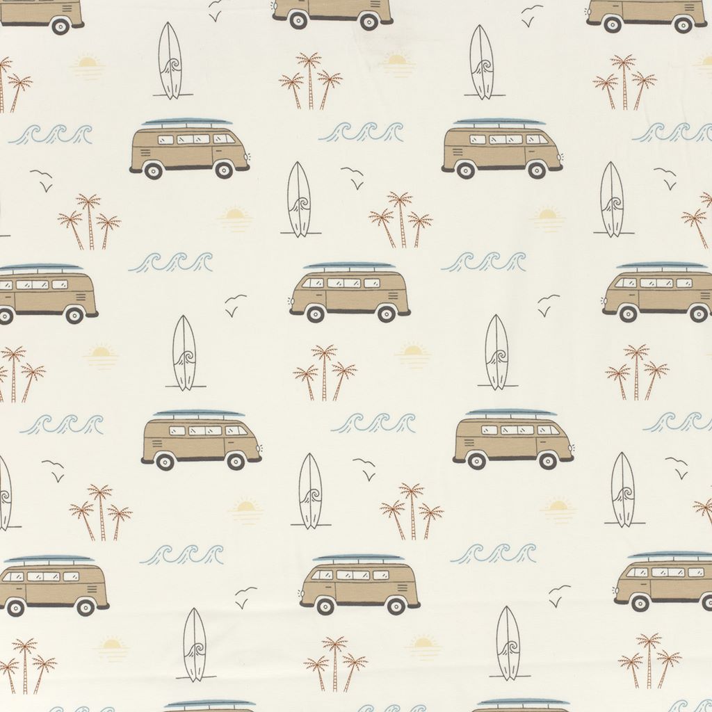 Hochwertiger Motivjersey mit nostalgischem Camper-Digitaldruck auf hellem Ecru, 95% Baumwolle, 5% Elasthan, Öko-Tex Standard 100