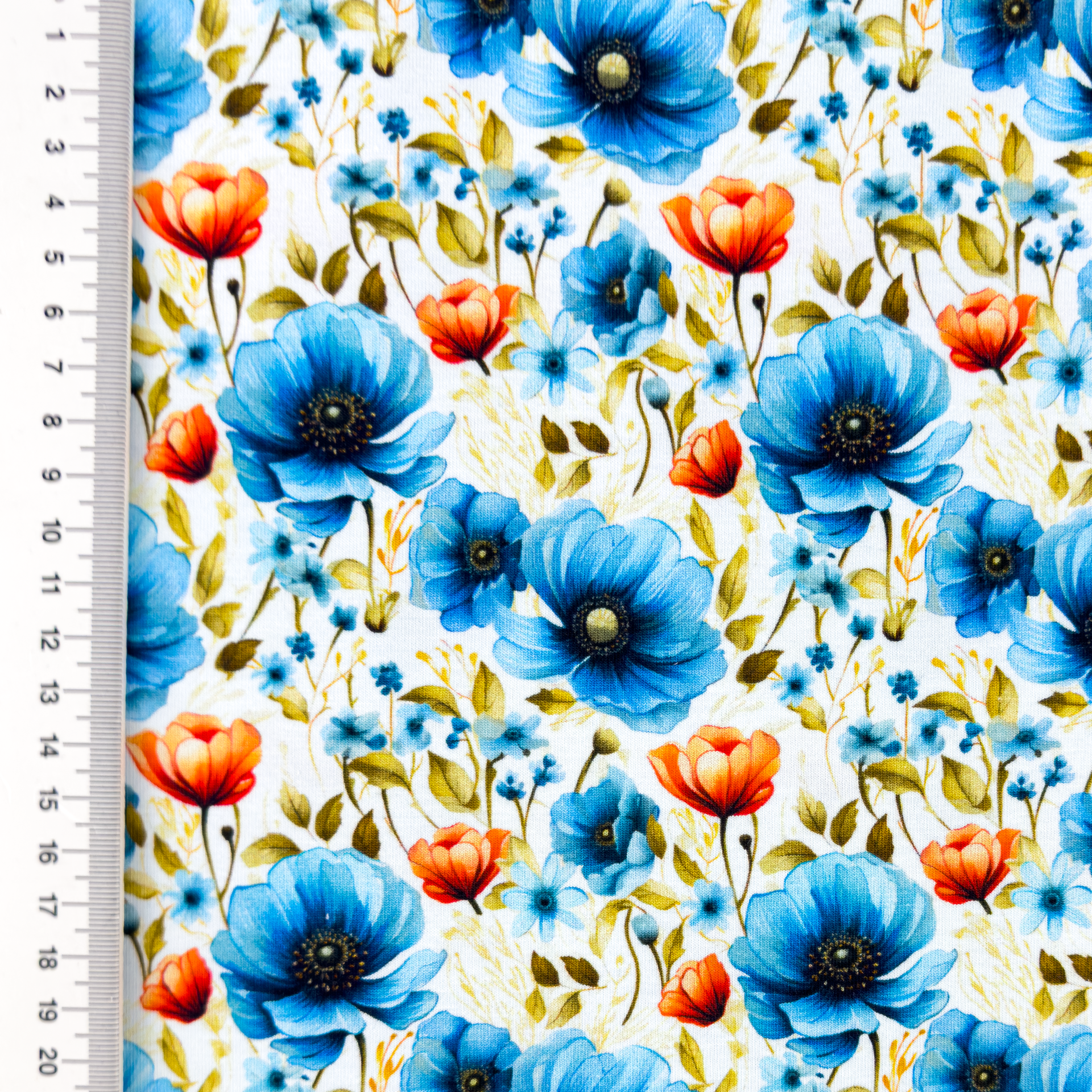 Eleganter Baumwolljersey mit wunderschönen Mohnblumen auf blauem Hintergrund, 95% Baumwolle, 5% Elasthan, hochwertige Meterware