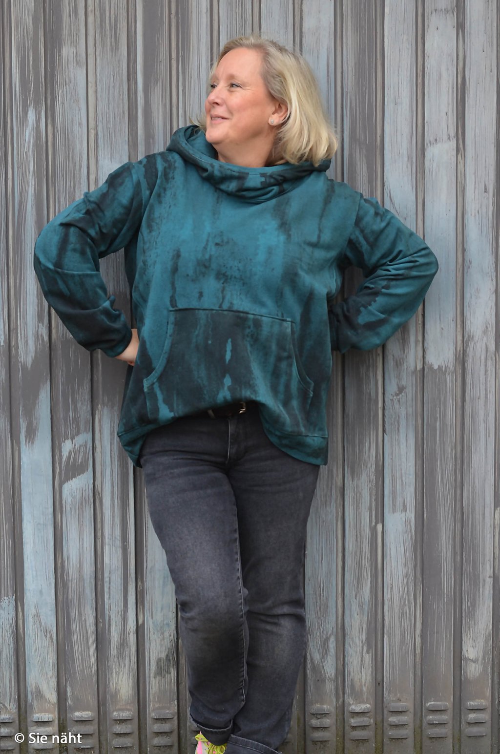 Vororder - Sweat - On the Rocks by Thorsten Berger - Wasserfarben Petrol