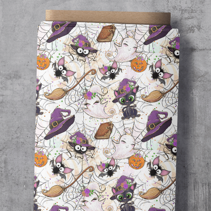 VORORDER - Eigendesign - Halloween Cuties auf weißem Grund mit Zauberutensilien
