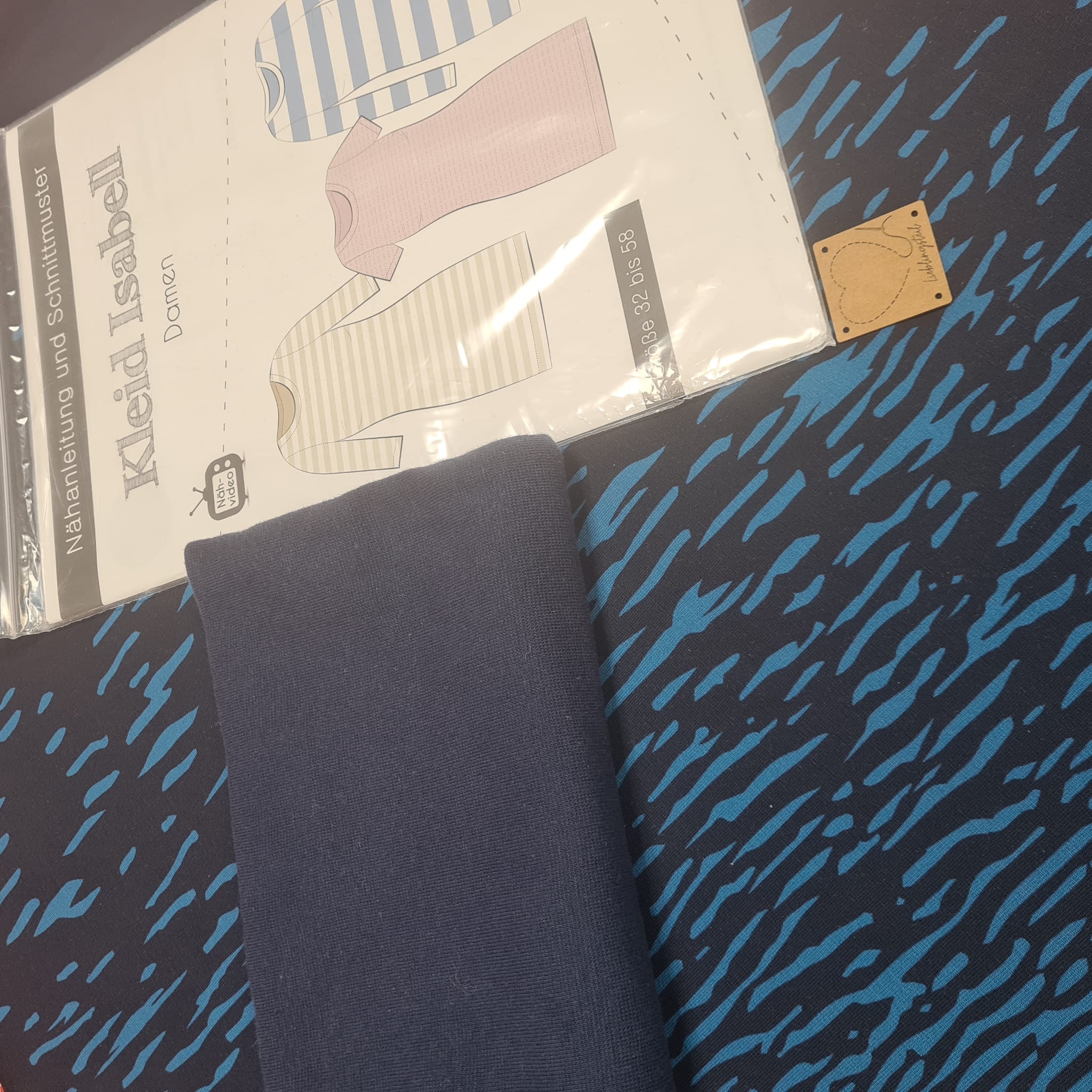 Stoffpaket  - Schnuckidu Stoffpaket -  DIY Nähset - Fadenkäfer Isabell - Water Reflections by Thorsten Berger