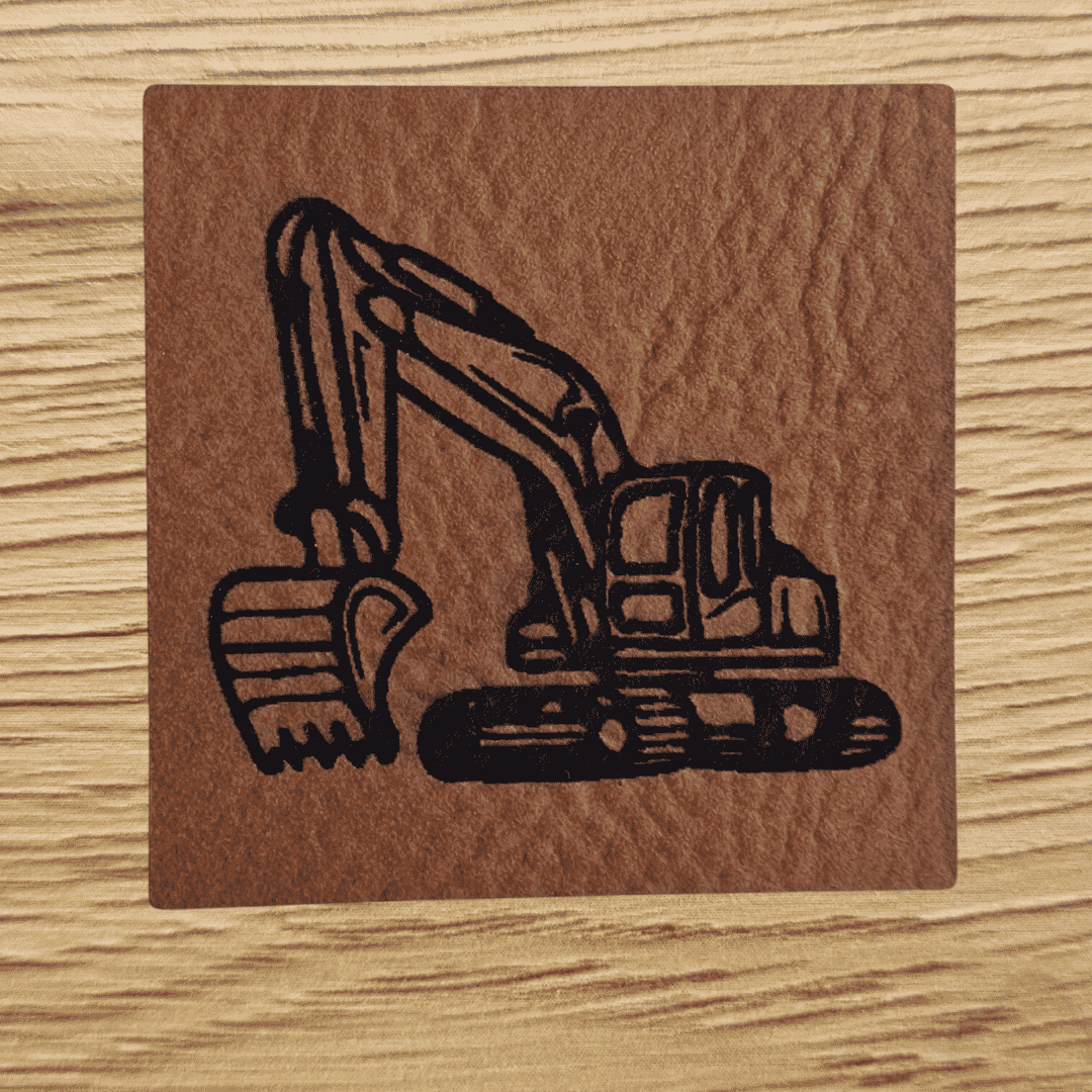 „Bagger“ Nählabel 4×4 cm – vegan, handmade, Schnuckidu® Kunstleder Braun/Schwarz