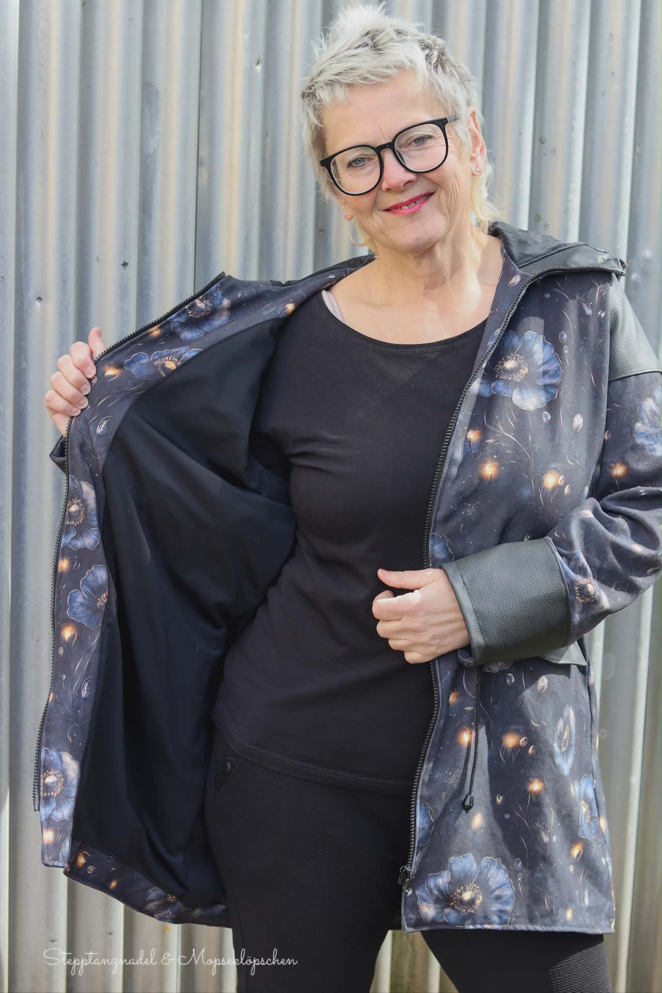 VORORDER - Eigendesign - Glowing Nightflowers