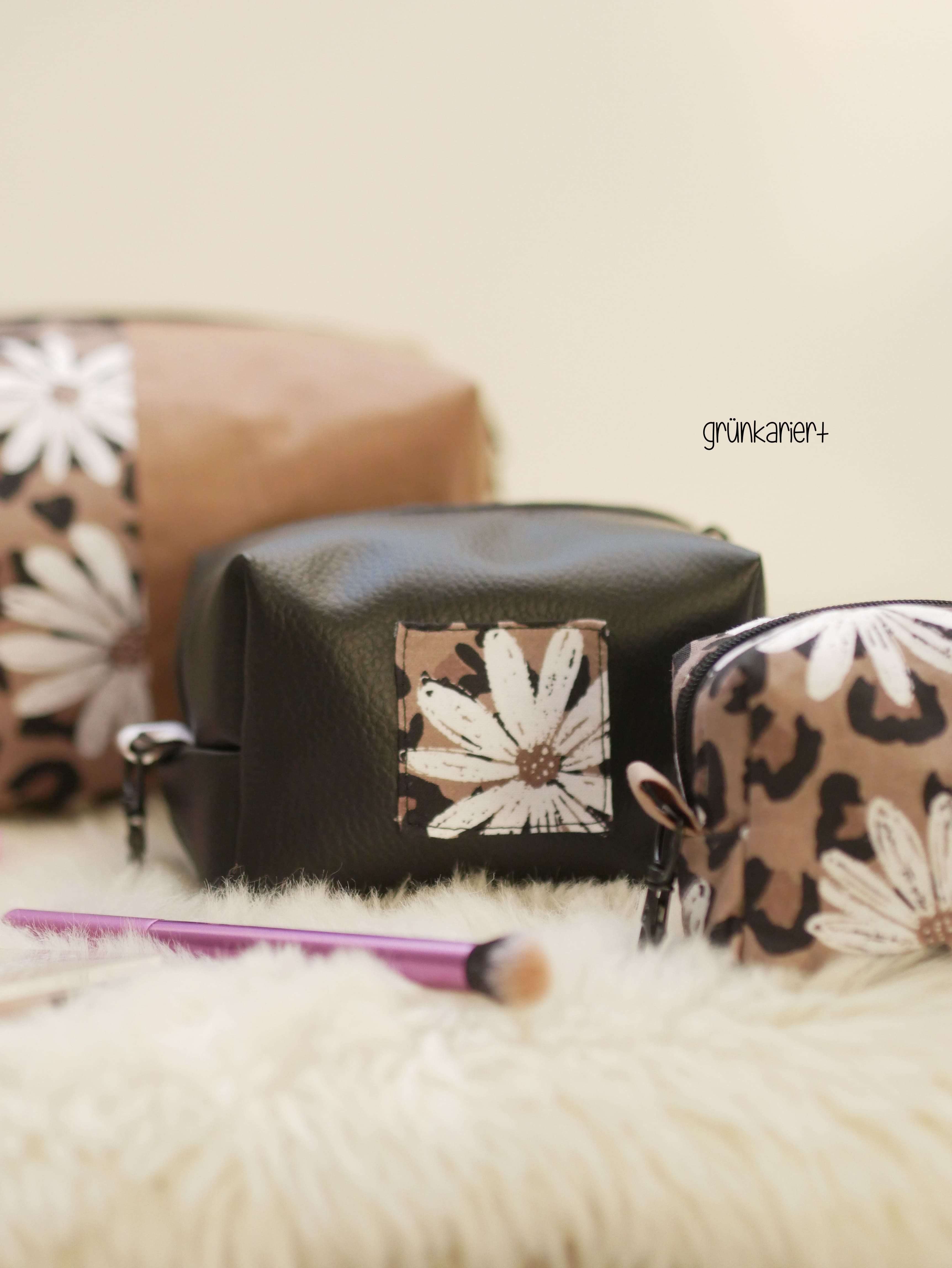 Stoffrest - Eigendesign - Leoblume Webware 95cm