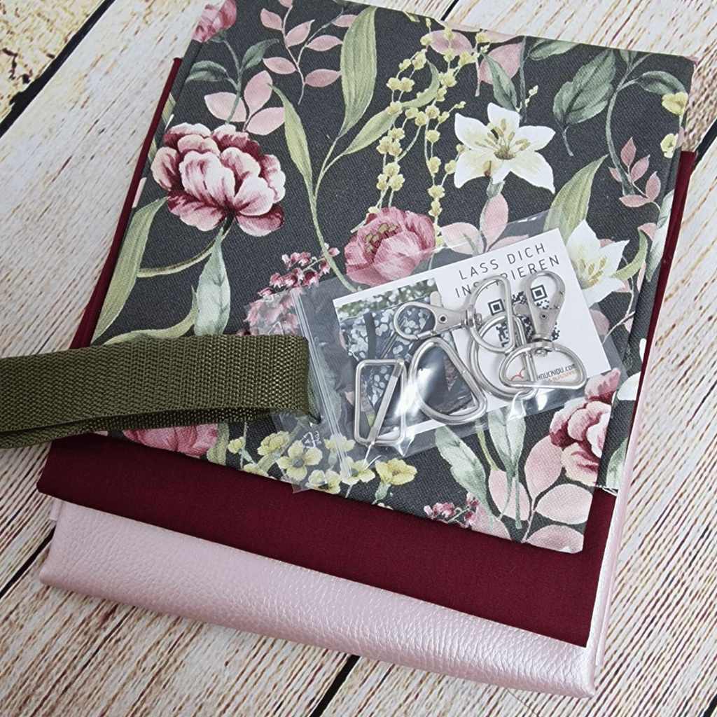 Stoffpaket  - Taschenpaket - Kunstleder - Blumenwiese