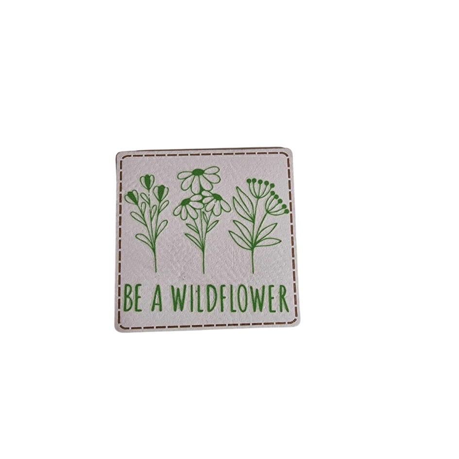 Label - Kunstleder - Creme/Grün - 5cm x 5cm - Be a Wildflower