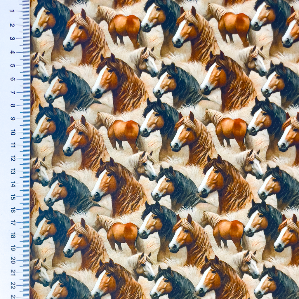 Hochwertige Baumwoll-Webware mit wunderschönem Pferde-Motiv, 100% Baumwolle, glatt & formstabil, ideal für kleine Reit-Fans, Bettwäsche, Schultüten und Zimmer-Deko