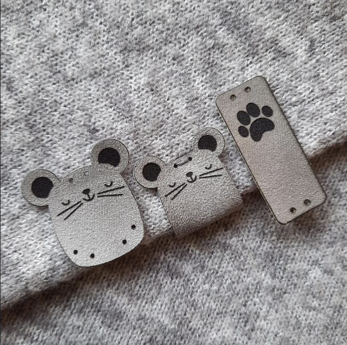 Label - Wildleder Imitat - Grau - Kleine Maus 1 Stück