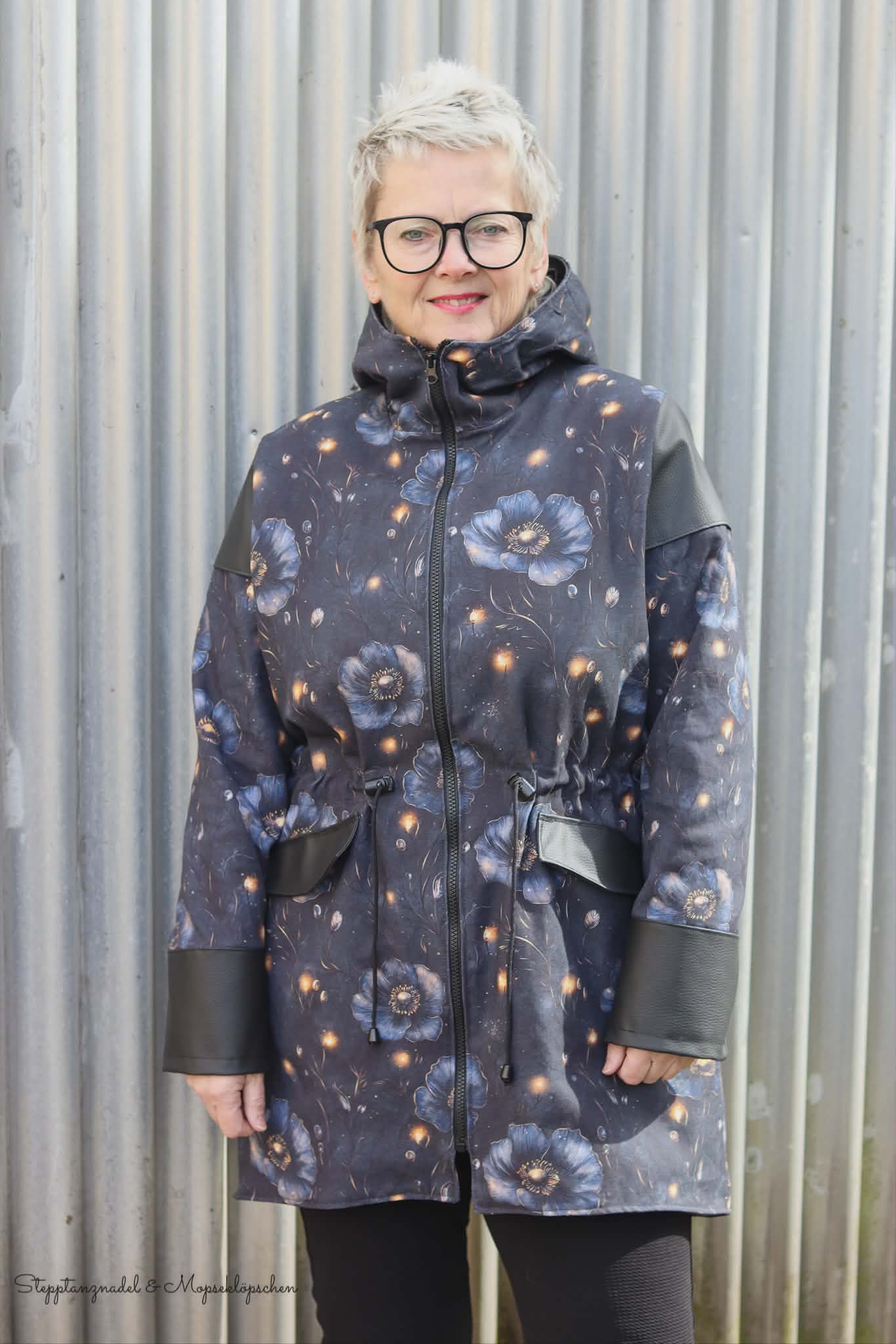 VORORDER - Eigendesign - Glowing Nightflowers