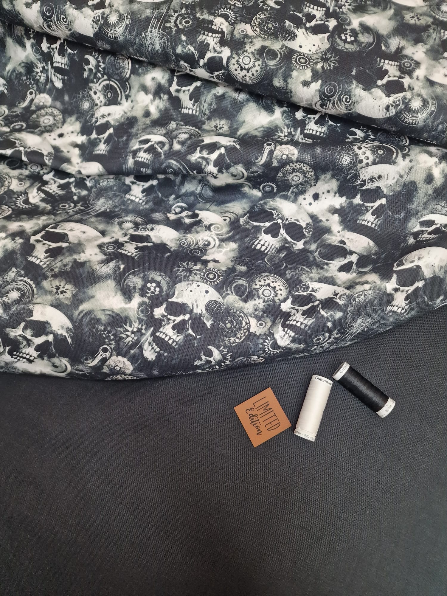 Canvas - Dekostoff - Leinenoptik - Totenkopf