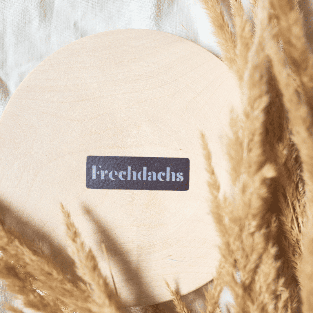 „Frechdachs“ Nählabel 4,2cm x 1,3cm – vegan, handmade, Schnuckidu® Kunstleder Braun/Silber
